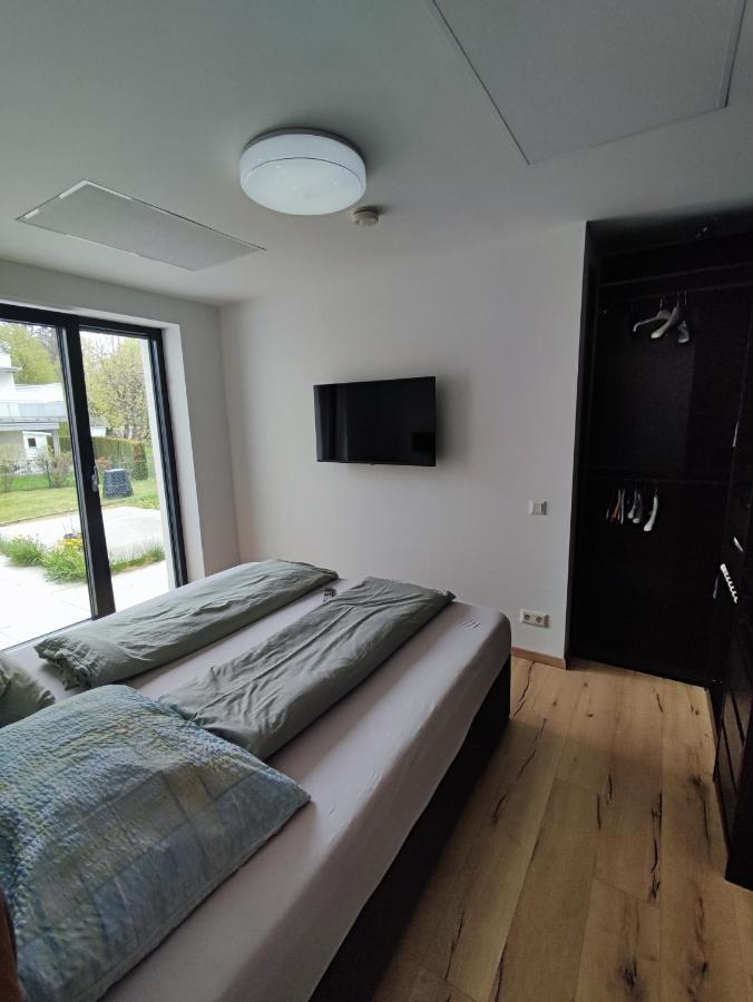 Schoene Wohnung Mit Terrasse Und Parkplatz Velden am Wörthersee Exterior photo