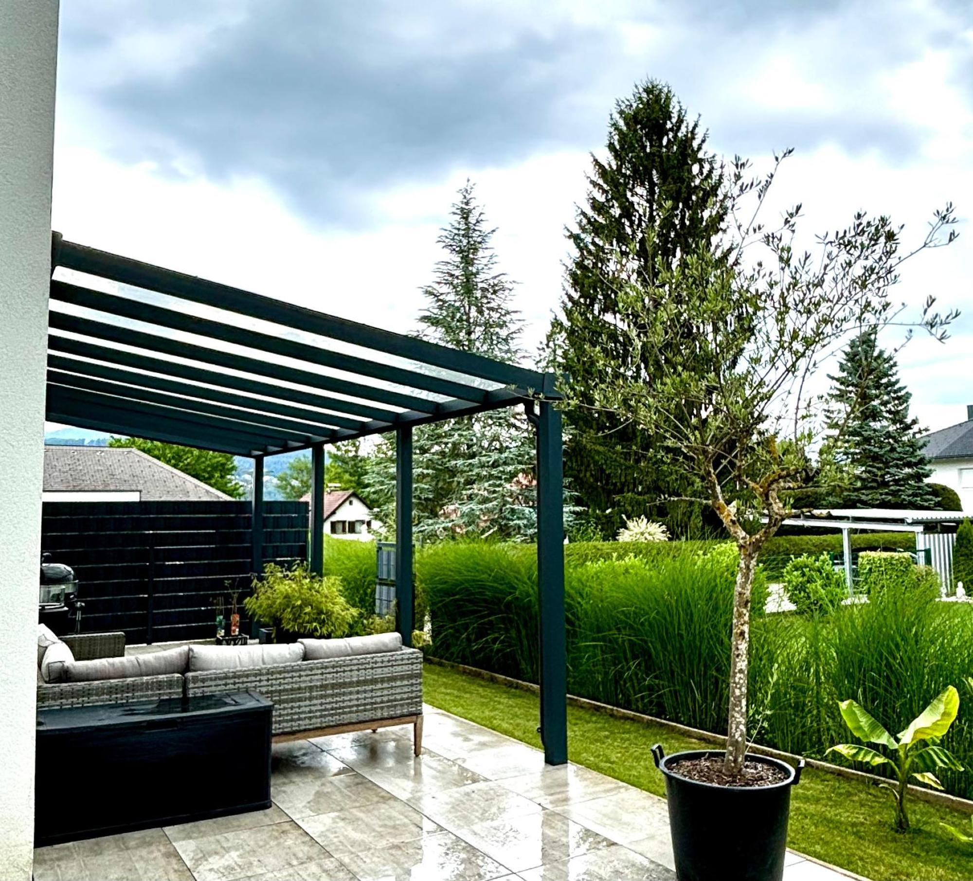 Schoene Wohnung Mit Terrasse Und Parkplatz Velden am Wörthersee Exterior photo