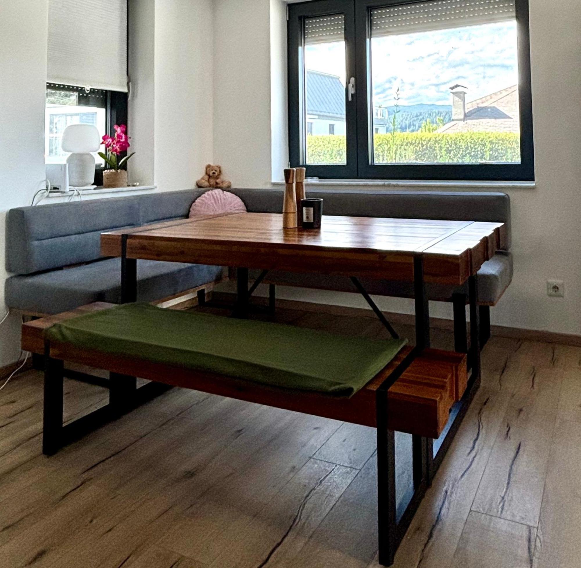 Schoene Wohnung Mit Terrasse Und Parkplatz Velden am Wörthersee Exterior photo